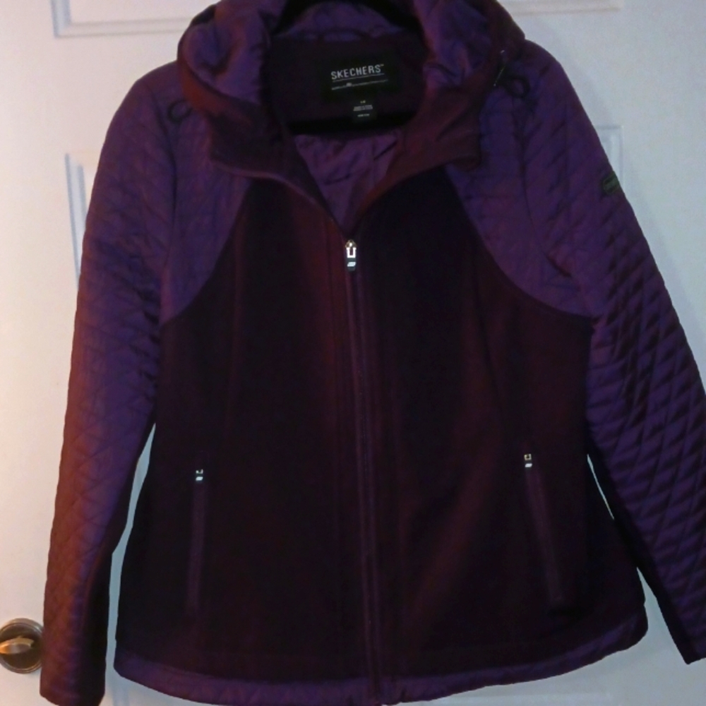 Skechers Purple Jacket with Quilted Sleeves Size Large.  Like New